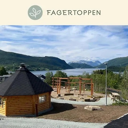 Pa Fagertoppen. *