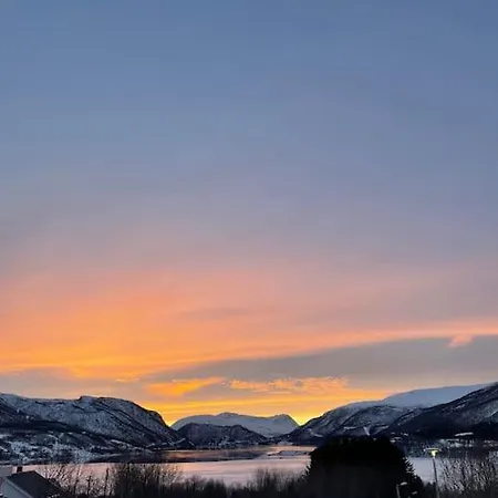 Pa Fagertoppen. * Tromsø