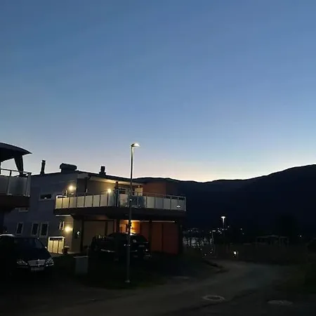 Pa Fagertoppen. Lejlighed *